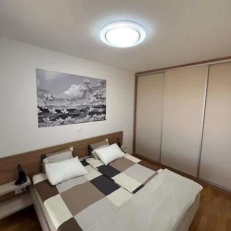 Felix Celeia Apartment