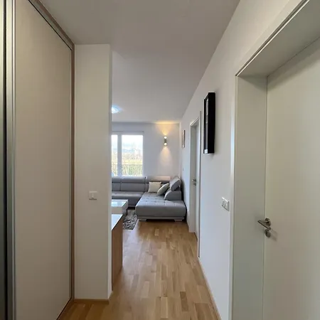 Felix Celeia Apartment